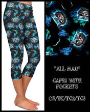 Load image into Gallery viewer, Capri Leggings W/pockets - Presale closes 4/13