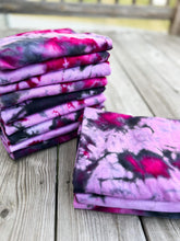Load image into Gallery viewer, Fuchsia and Black Iced Dye