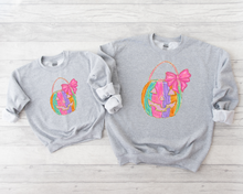 Load image into Gallery viewer, Wholesale Bling Pumpkin Basket Graphic Tee - Grey Tee
