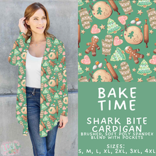 Load image into Gallery viewer, Batch #600 - Jingle all the Way 2 - Closes 10/19 - ETA early/mid Dec - Bake Time Cardigan
