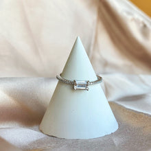 Load image into Gallery viewer, Dylan Sterling Silver Ring
