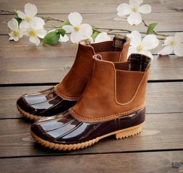 DUCK Boots (no flannel inside shoe) - Size 6
