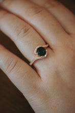 Load image into Gallery viewer, Sweet Love Rose Gold in Emerald Stone
